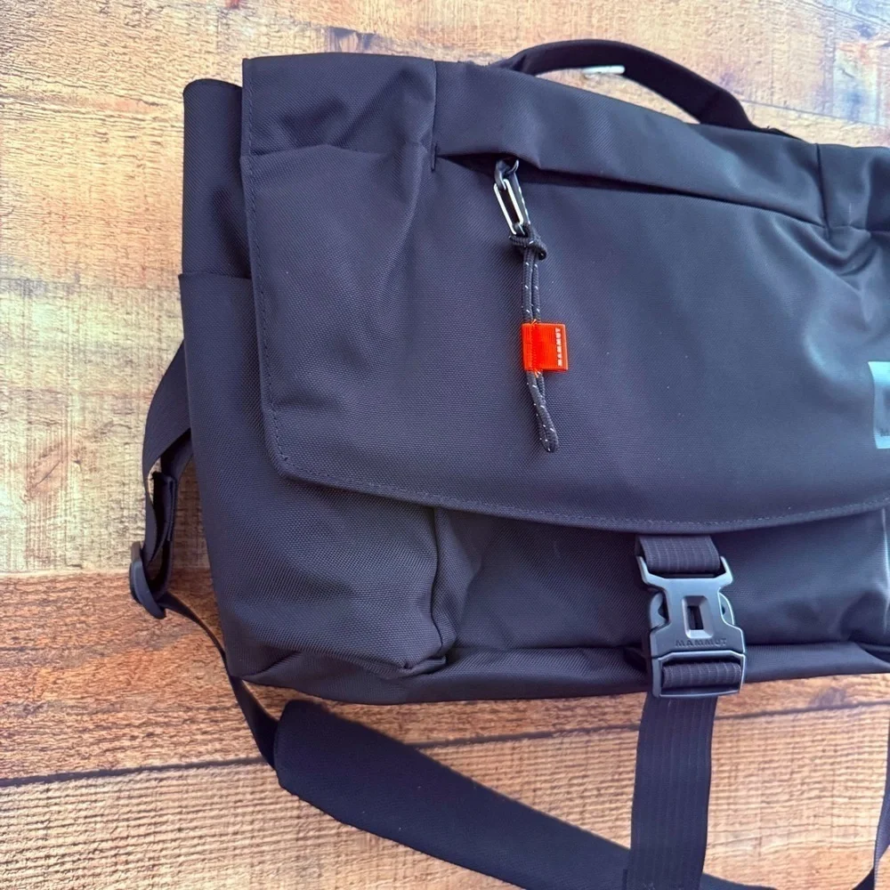 Mammut nwot pet